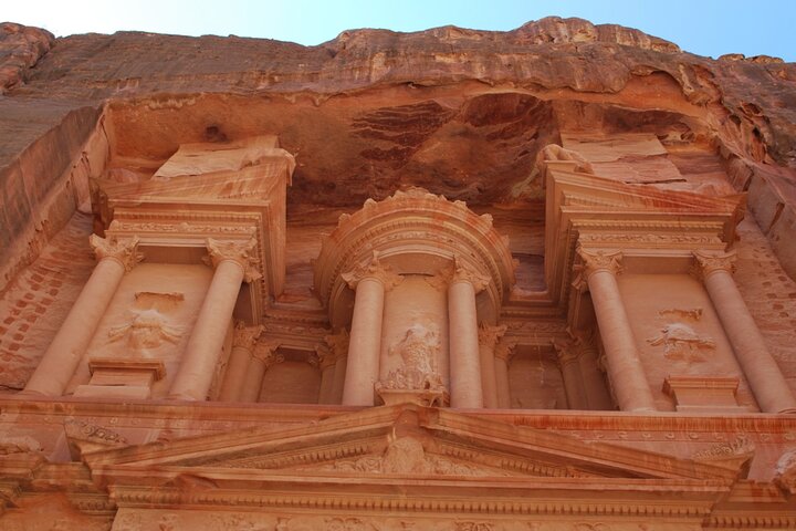 Jordan Explorer 4 days Tour Experience –Petra, Wadi Rum, Dead Sea