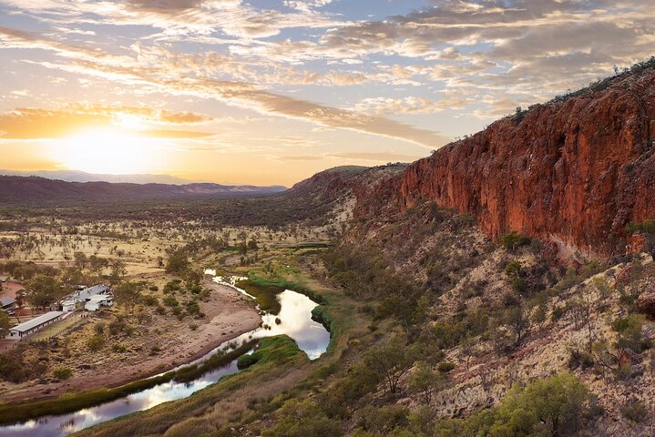 West MacDonnell Ranges & Standley Chasm Day Trip from Alice Springs