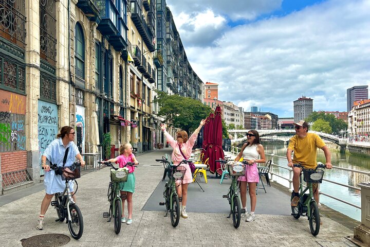 Bilbao Highlights 3-hour E-Bike tour: Small Group or Private Tour