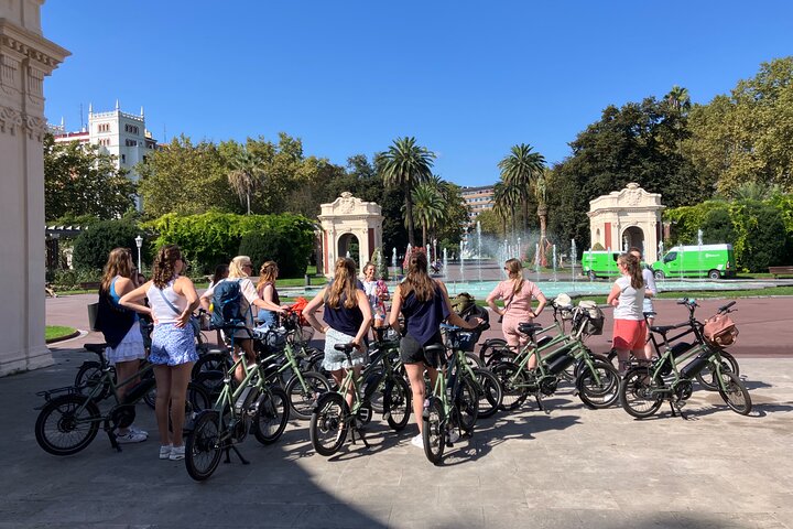 Bilbao Highlights 3-hour E-Bike tour: Small Group or Private Tour