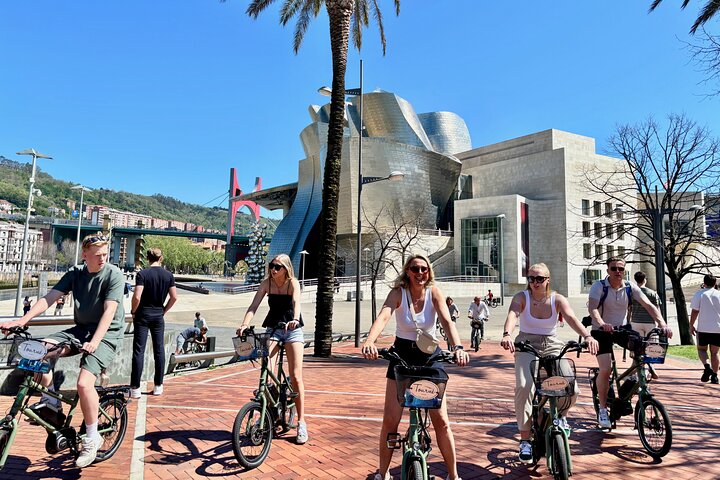 Bilbao Highlights 3-hour E-Bike tour: Small Group or Private Tour