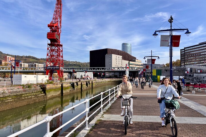 Bilbao Highlights 3-hour E-Bike tour: Small Group or Private Tour