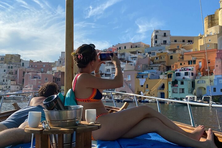 Private Half-Day Boat Tour of Ischia or Procida