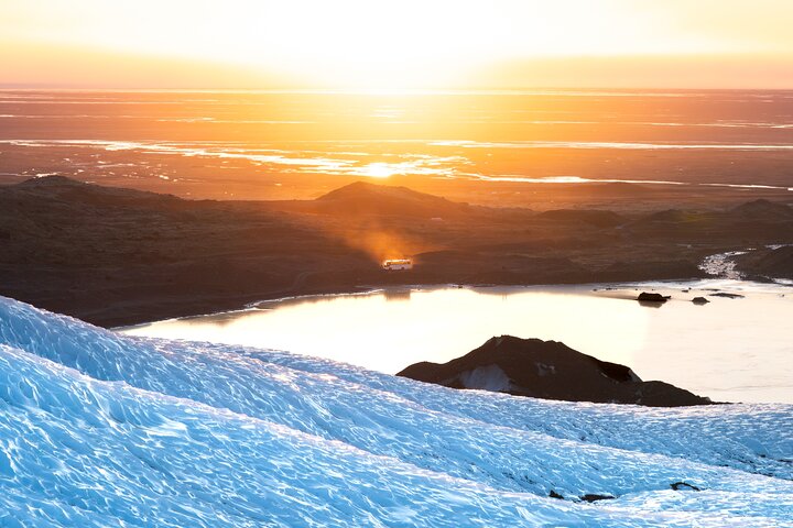 Glacier Xtreme: Vatnajökull Ice Climbing + Hike from Skaftafell