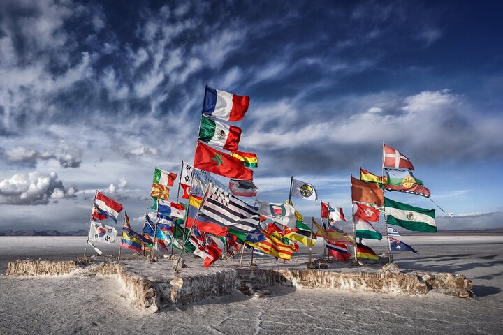 Uyuni Salt Flats Full Day Tour with Sunset