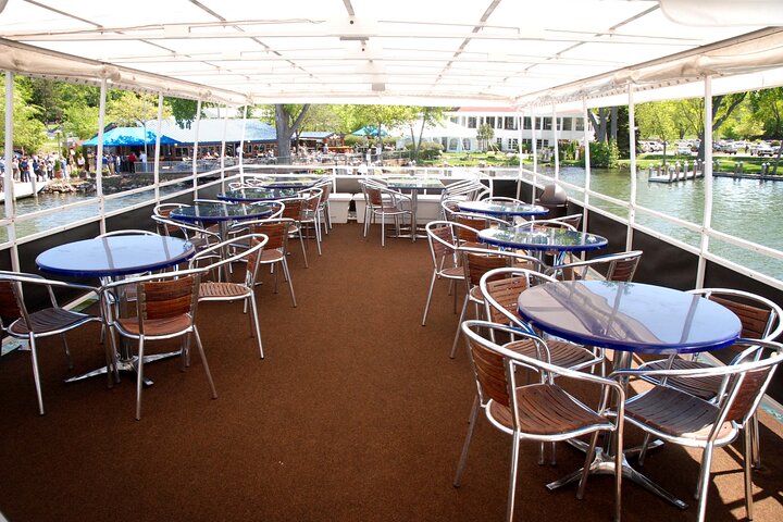 Sunday Brunch Cruise on Lake Minnetonka