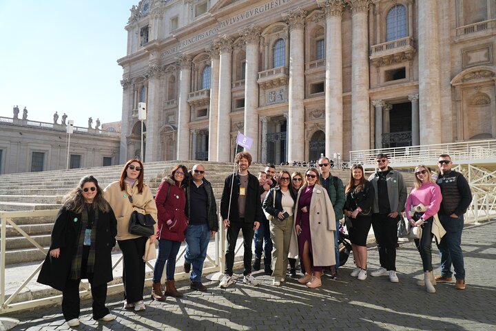 Skip the line Vatican Museums, Sistine Chapel and St Peters Tour