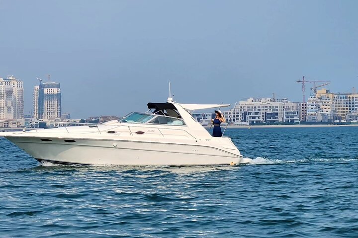 Luxury sunset cruise in Doha