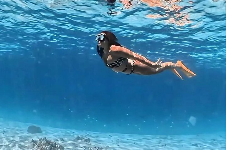 Gili Island Exclusive Private Snorkeling Underwater Escape