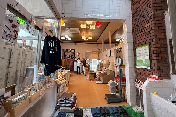 Brews of Osaka: Local Craft Beer & Tasting Tour
