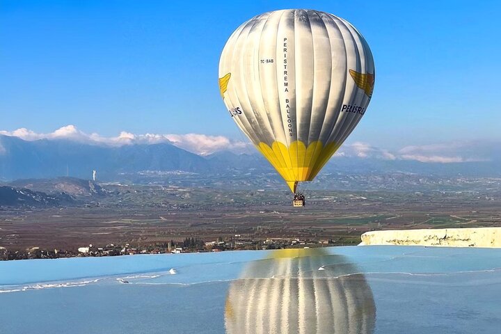 Sunrise Hot Air Balloon Experience Over Pamukkale