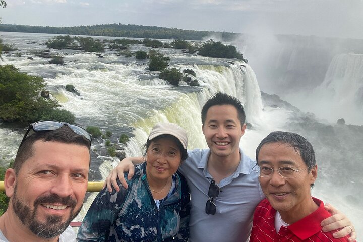 Private Iguazu waterfalls In 2 days : Brazil & Argentina