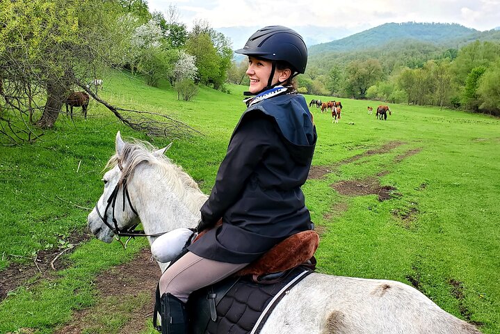 2-Day Horse Riding Tour Along the Debed Canyon
