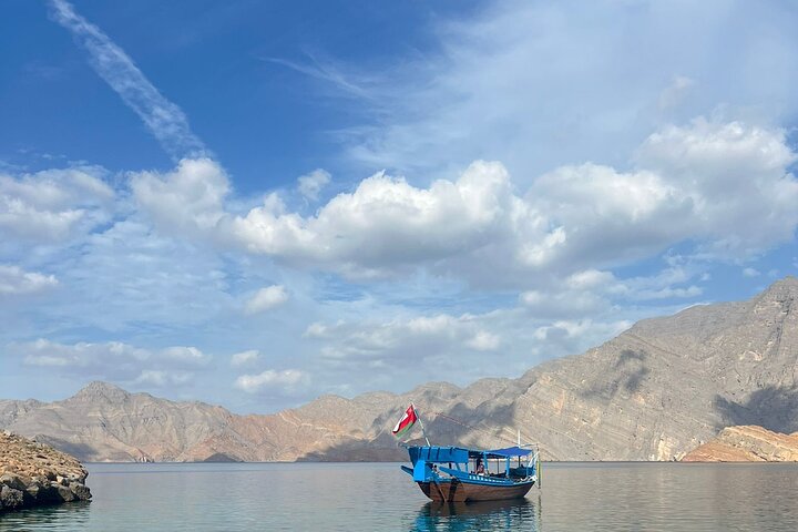 Full-Day Dhow Cruise in Khasab Musandam