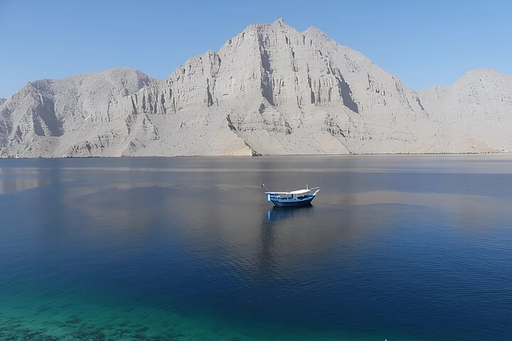 Full-Day Dhow Cruise in Khasab Musandam