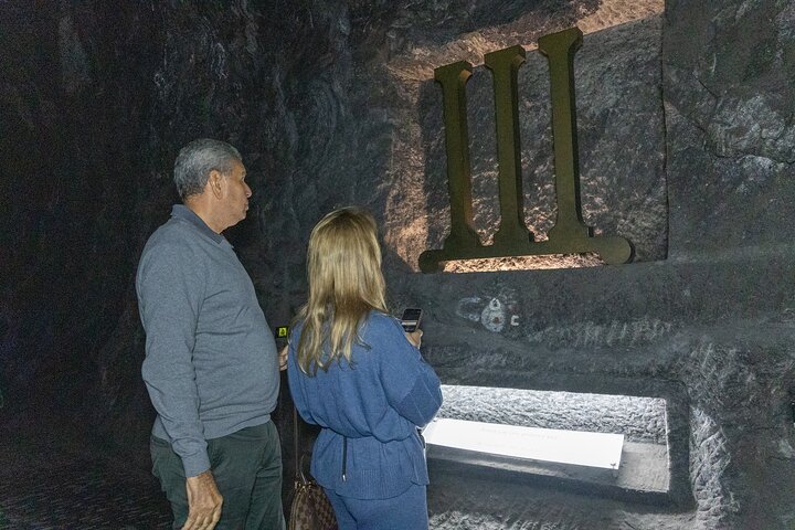 Shared Group Tour to Zipaquirá's Salt Cathedral with Pick up