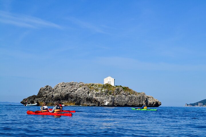 Parga Sea Kayak Adventure: Coastline & Aphrodite’s Cave