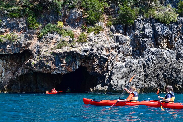 Parga Sea Kayak Adventure: Coastline & Aphrodite’s Cave