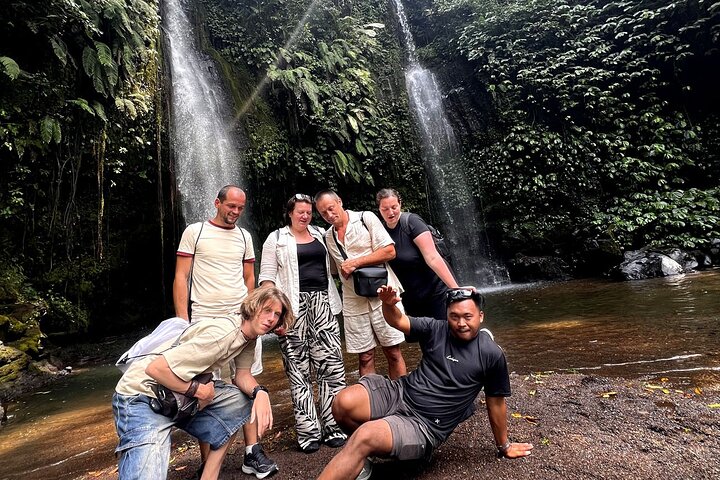 Lombok Private Car Hire with Driver Customizable Tour