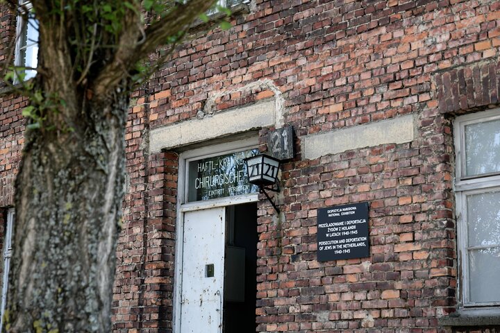 Auschwitz Birkenau Guided Tour Meeting Point from Cracow