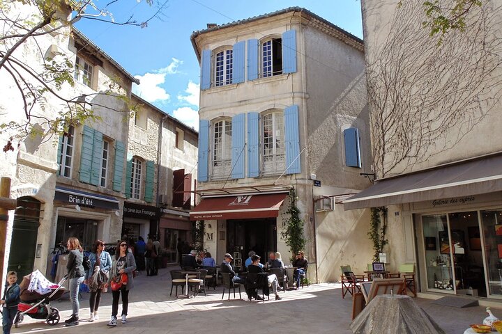 Arles, Saint-Remy Provence and Baux de Provence on a private day