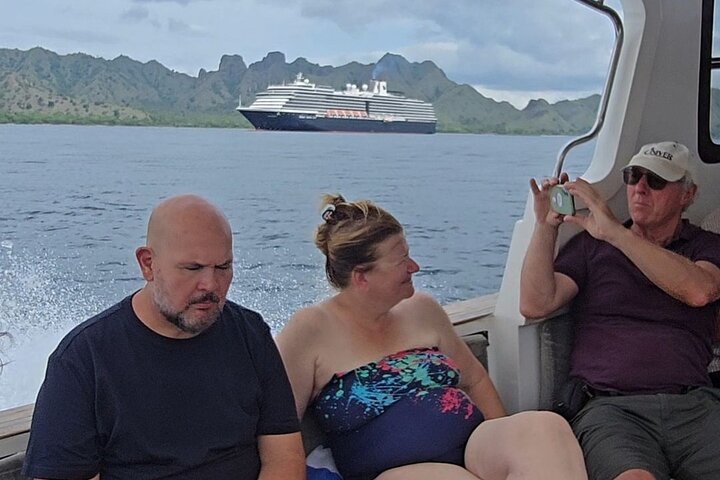 Komodo Island Shore Excursion for Cruise Ship Passengers