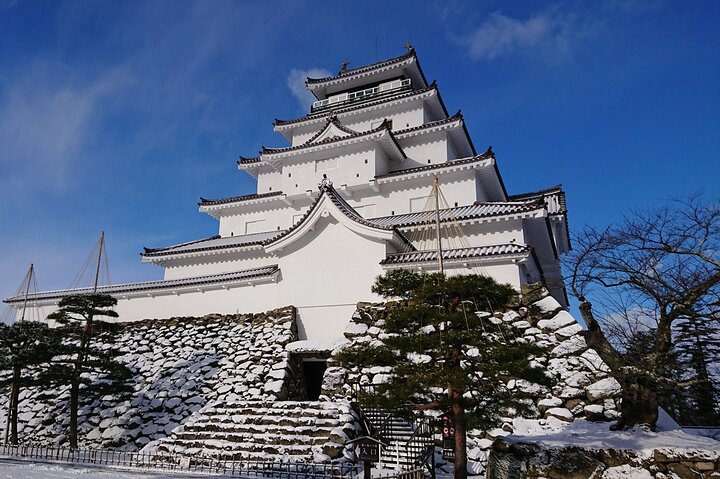 Fukushima: Aizu Tsuruga Castle & Boshin War History Tour