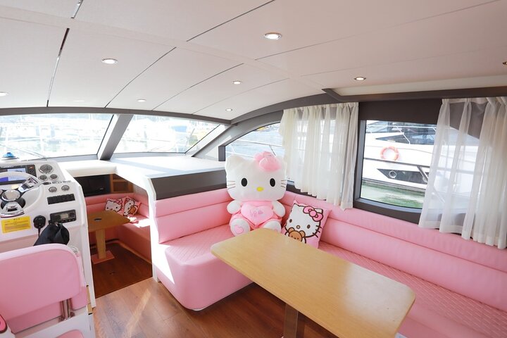 Hainan Sanya Yacht Fun 3 Hour Private Charter