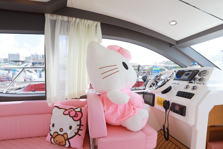 Hainan Sanya Yacht Fun 3 Hour Private Charter