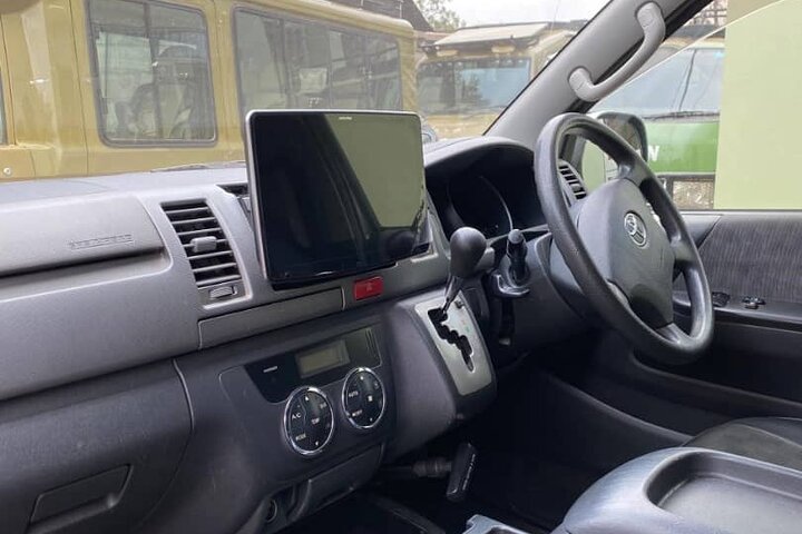 Entebbe Airport Pickup and Drop-off Service