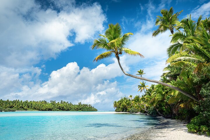 Private Shore Tour: Aitutaki Lagoon Full-Day Charter