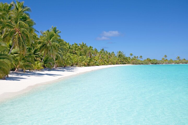 Private Shore Tour: Aitutaki Lagoon Full-Day Charter