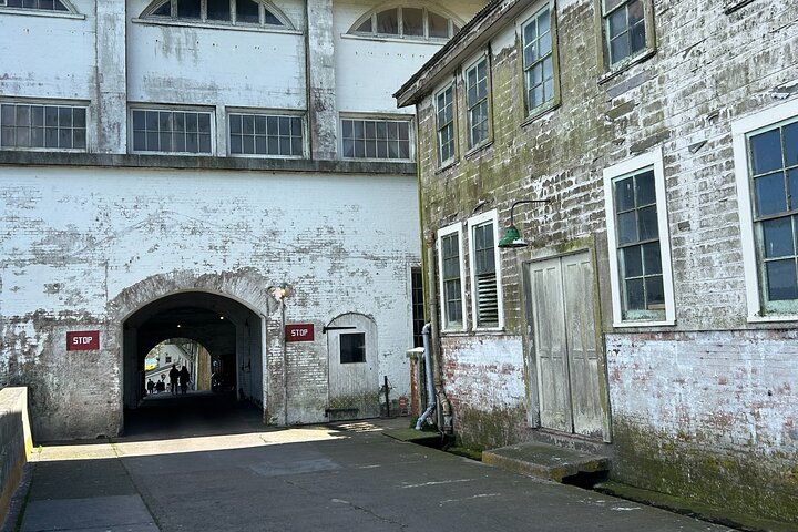 Inside Alcatraz Cruise With Free Audio and Night Option