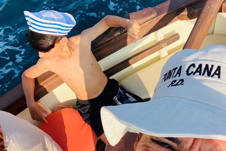 Cagliari boat tour : 5 swim stops, snorkeling & Sardinian aperitif