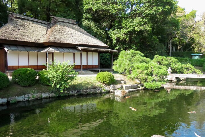 Okayama: Castle & Korakuen Garden Heritage Walk