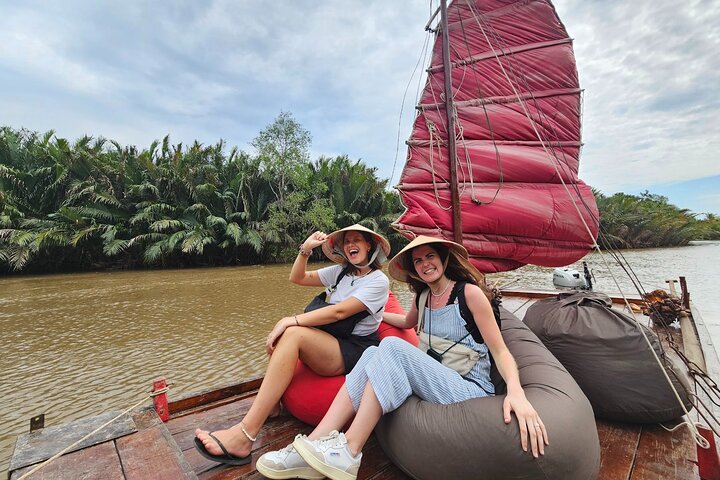 Ben Tre Mekong Zig Zag: Scooter, Sailboat, and Food (Full day)