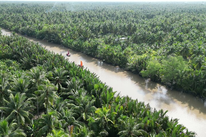 Ben Tre: Scooter, Culture, Sailboat and Mekong Food (Half Day)