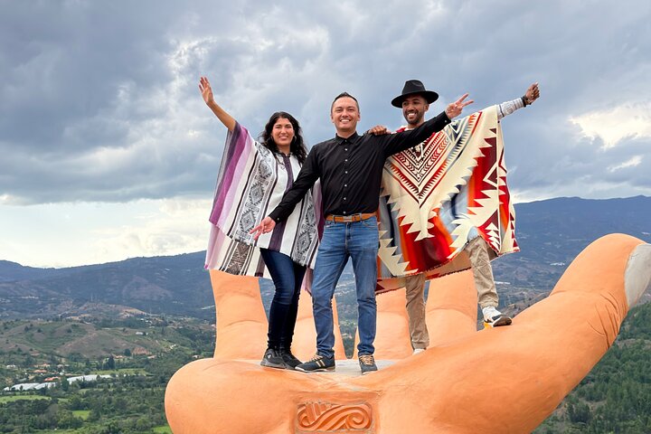Ráquira Colors & Culture: Day Trip with Lunch & Transport