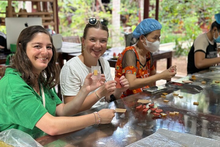Ben Tre: Scooter, Culture, Sailboat and Mekong Food (Half Day)