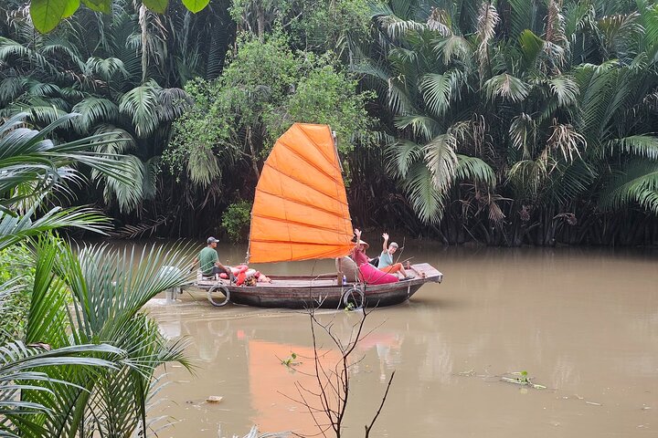 Ben Tre: Scooter, Culture, Sailboat and Mekong Food (Half Day)