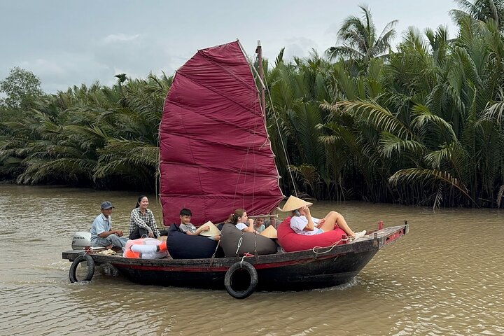 Ben Tre: Scooter, Culture, Sailboat and Mekong Food (Half Day)