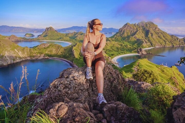 Daily Open Trip Komodo Including Sunset