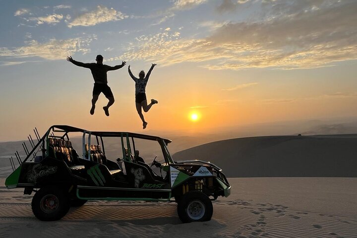 From Ica to Huacachina: Buggy and Sandboarding Tour with Sunset