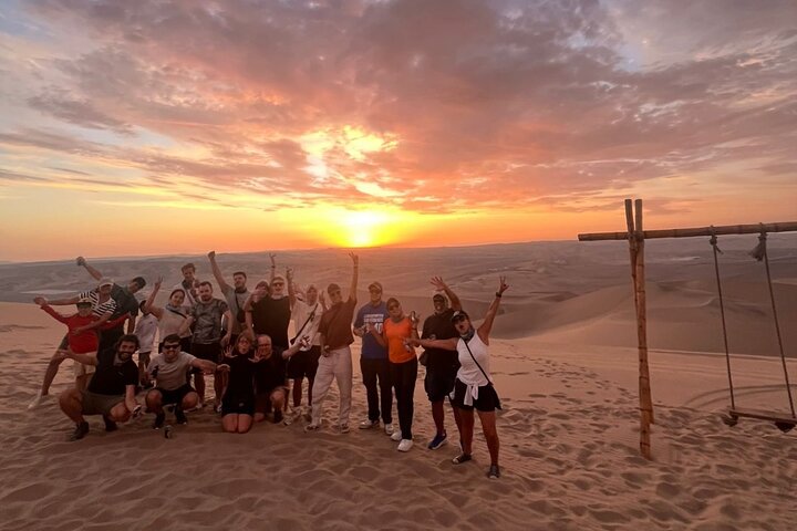 From Ica to Huacachina: Buggy and Sandboarding Tour with Sunset