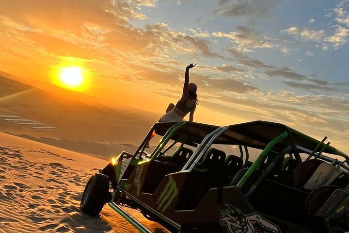 From Ica to Huacachina: Buggy and Sandboarding Tour with Sunset