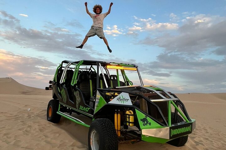 From Ica to Huacachina: Buggy and Sandboarding Tour with Sunset
