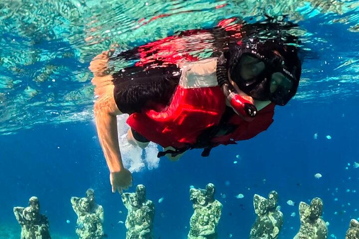 Gili Trawangan Snorkeling with Turtle, BBQ, and Beach Massage