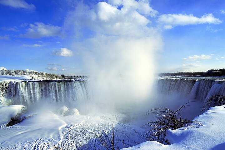 NYC to Niagara Falls 1-Day Tour: Flight and Land-Airfare Included
