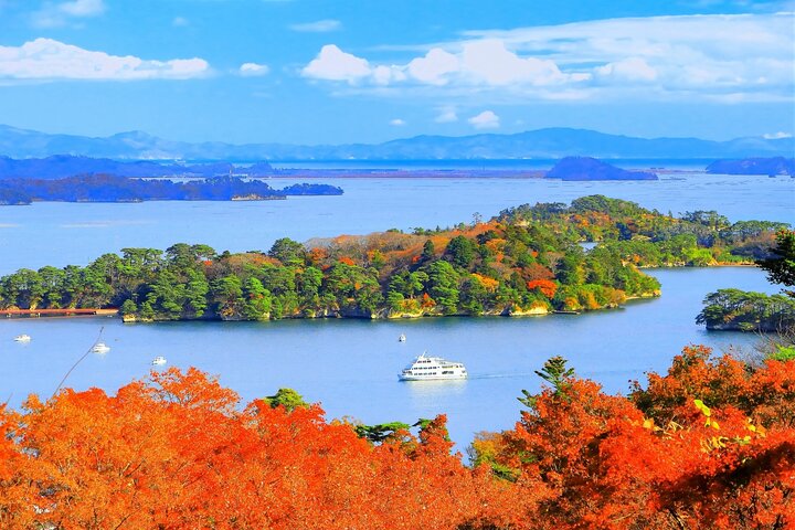 Matsushima: Scenic Bay Walk & Historic Temple Discovery