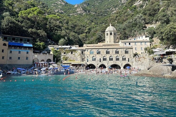 Private Boat Tour in Portofino on board GreenBoat